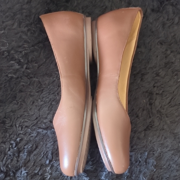 Naturalizer Women's Brown Round-Toe Ballet Flats - Picture 4 of 8